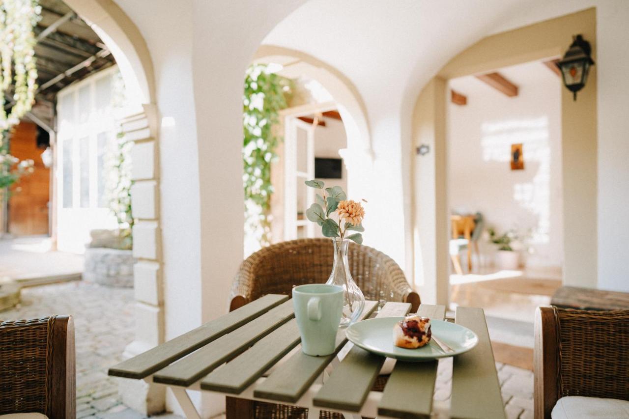Appartement Residenz Bella Italia - Charmante Unterkunft Im Herzen Von Wuerzburg Mit Balkon, Terrasse Und Parkplatz Im Innenhof! Luaran gambar